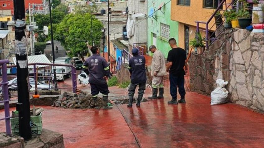 SACMEX atiende fuga de agua en la GAM