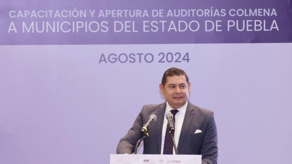 Armenta subrayó que 'la responsabilidad de todos es cuidar la aplicación del gasto federalizado bajo los principios de los gobiernos de la Cuarta Transformación'.