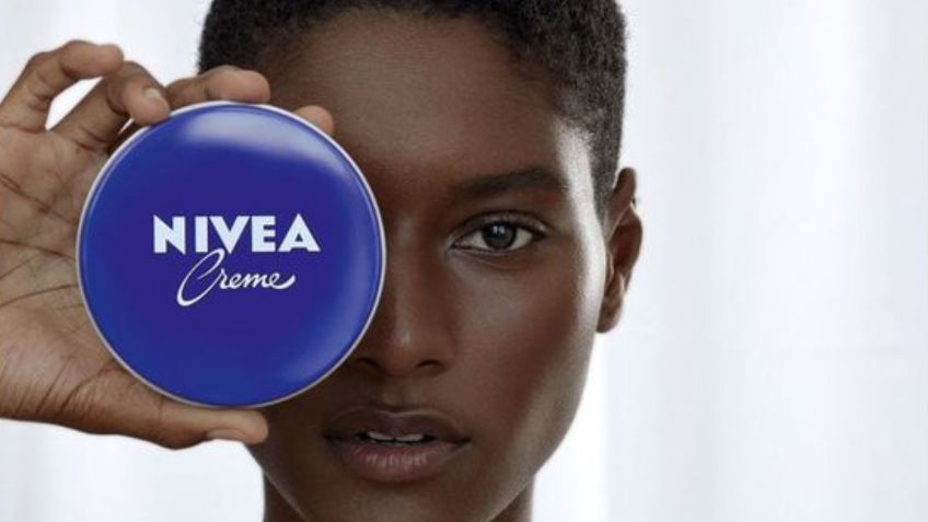 ¿Qué pasa si uso Crema Nivea de lata azul y una cuchara todas las noches?