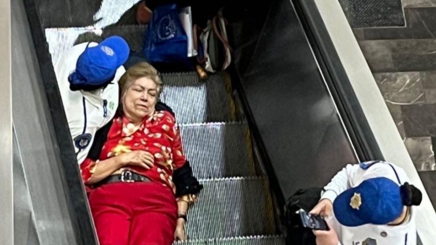 Metro CDMX: mujer sufre aparatosa caída en escaleras eléctricas de la estación Aquiles Serdán en línea 7