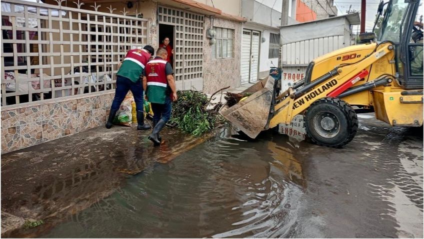 Fuertes lluvias azotan a Neza y provocan inundaciones: estas son las colonias afectadas