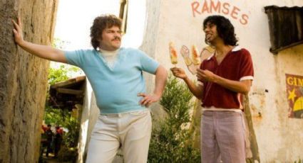 ¿Ya viste "Nacho Libre"? La película que encuentras GRATIS y está inspirada en un cura católico mexicano