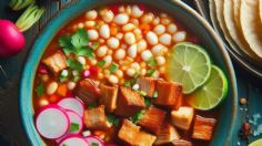 ¿Vale la pena el pozole en el Café Tacuba? Este es el sabor del platillo en el restaurante de la CDMX