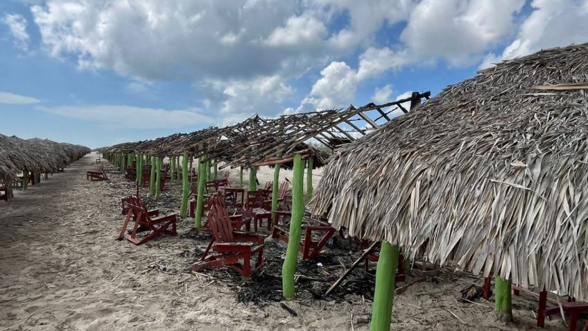 ¿Vandalismo en Playa Miramar?: queman 8 palapas, autoridades investigan