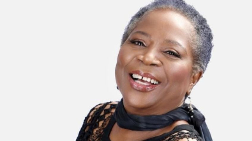 Estas fueron las últimas fotografías de la cantante Onyeka Onwenu minutos antes de morir en el escenario