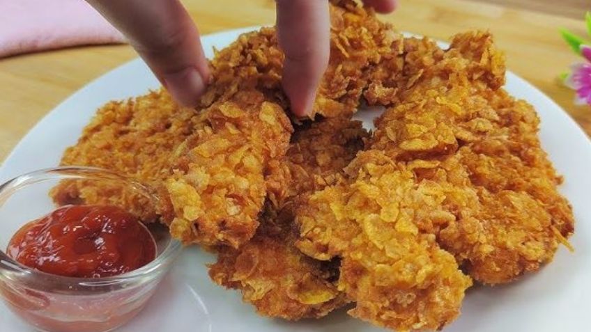 ¡Olvídate del pan molido! Aprende a empanizar con avena y Corn flakes para que las pechugas de pollo queden crujientes