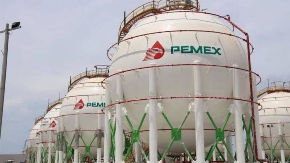 Petróleos Mexicanos (Pemex) comenzará la construcción de una planta de fertilizantes en Poza Rica.