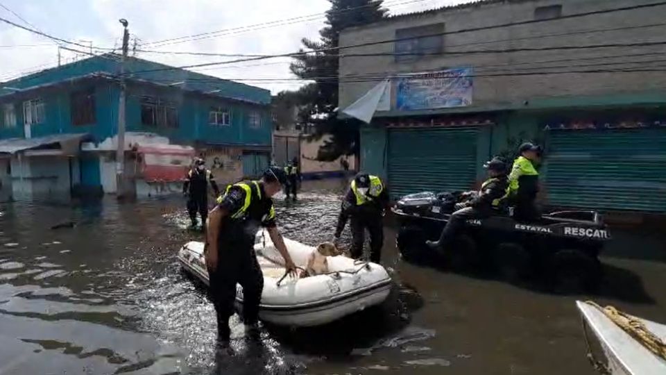 por inundaciones