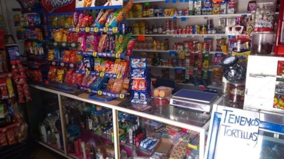 Los hechos fueron captados por una cámara de seguridad en una tienda de Aguascalientes.