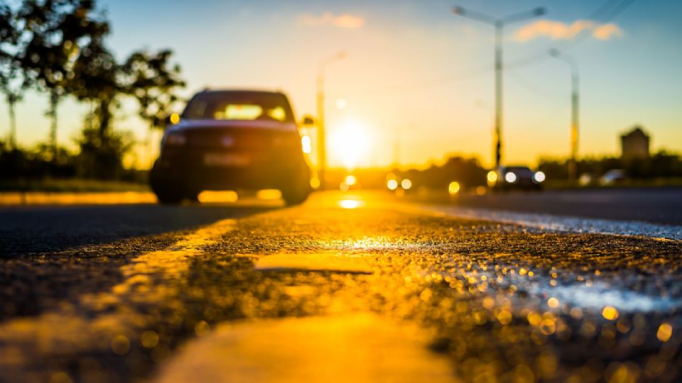 La mujer dejó por hora y media a su bebé en el interior del automóvil bajo el rayo del sol.