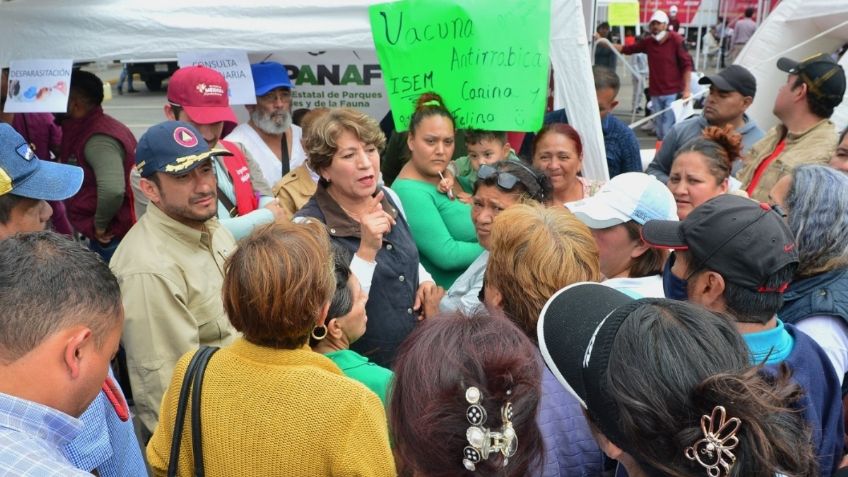 Gobernadora Delfina Gómez recorre calles de Chalco afectadas por lluvias