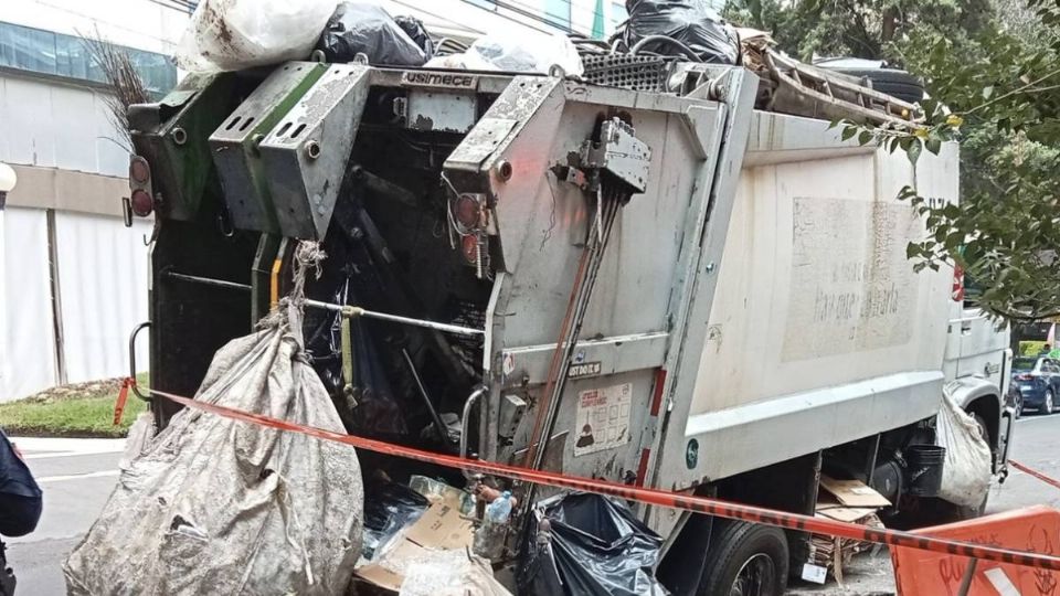 Dos recolectores se negaron a llevarse bolsas.