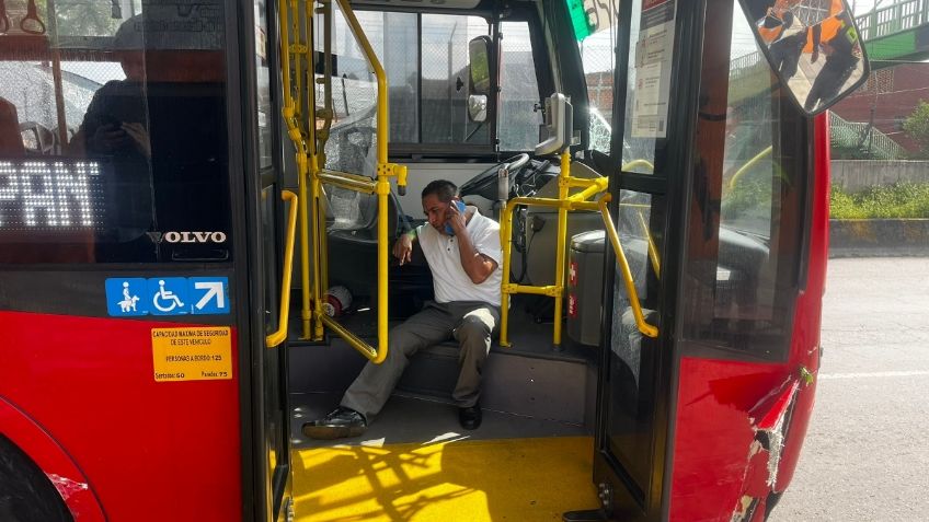 VIDEO: Captan momento en que Metrobús se queda sin frenos y choca contra 11 vehículos entre Hangares y Santos Dumont