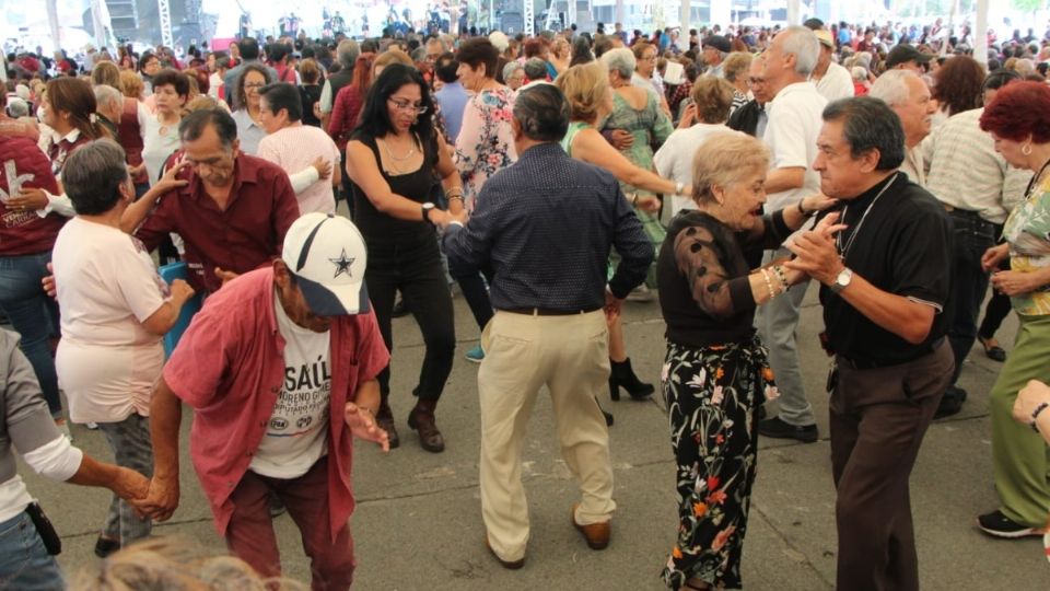 “Esta es una gran fiesta que hacemos para ustedes que son el pilar de sus familias'