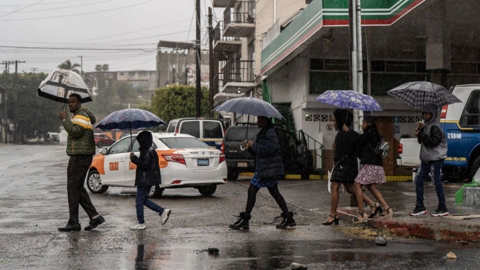 No te confíes, ya que acerca un fin de semana lluvioso en el país.