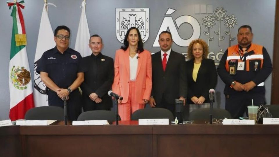 La alcaldesa reconoció el apoyo brindado por Myriam Urzua, secretaria de Gestión Integral de Riesgos con quien se pudo trabajar en beneficio de los habitantes de Álvaro Obregón