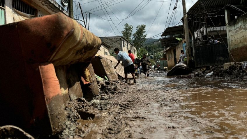 En Tejupilco activan Plan DN-III tras desbordamiento de río por intensas lluvias