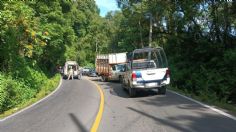 VIDEO: autobús cae en barranco de la carretera Huatusco-Coscomatepec, hay 4 muertos y más de 30 heridos