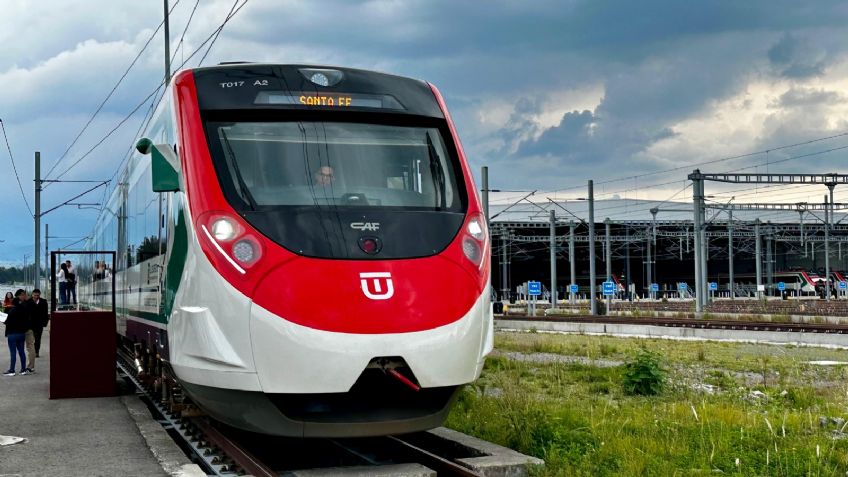 Inaugura AMLO Tren Interurbano en Santa Fe