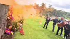 VIDEO: rayo cae mientras un mariachi toca en un cementerio y se salvan de milagro