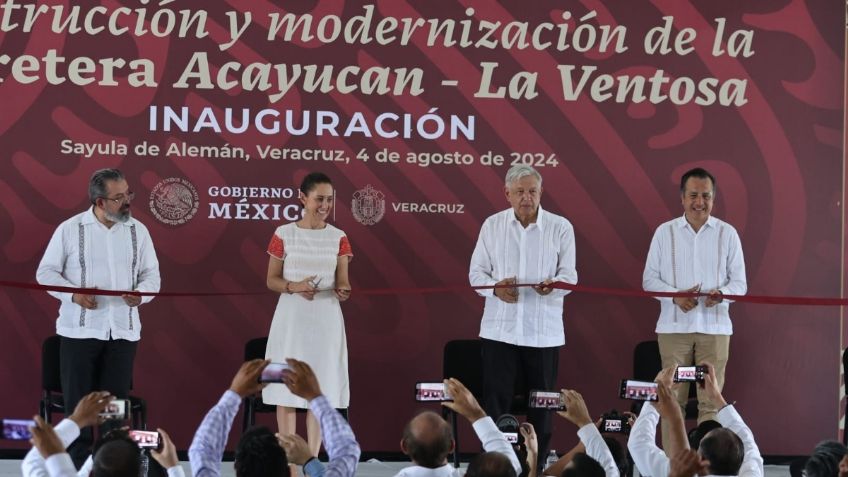 Sheinbaum en la apertura de la carretera Acayucan–La Ventosa: "es como inaugurar los caminos de la transformación"