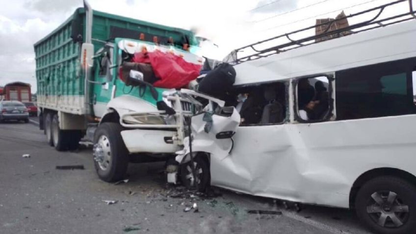 Fuerte choque deja al menos 9 muertos en la carretera San Luis Atexcac a Guadalupe Victoria en Puebla