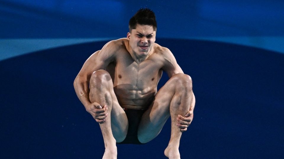 Osmar avanzó a la semifinal al colocarse en el top 5 en el trampolín de los 3m