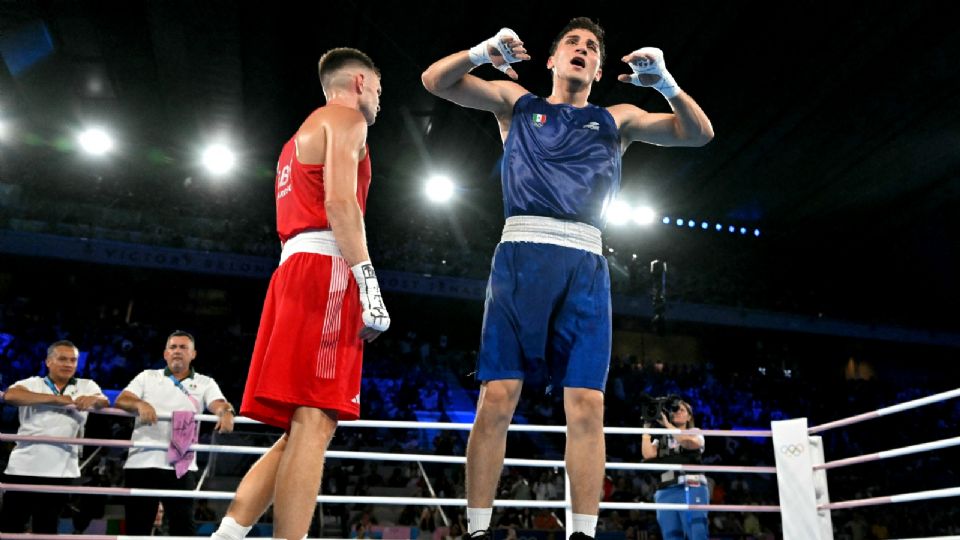 Marco Verde celebra el pase a la final del peso wélter