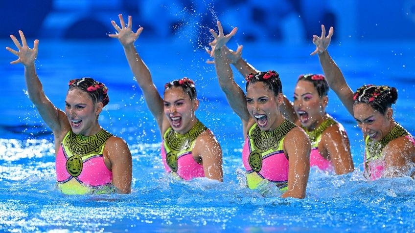 Así fue la participación de Karla Souza y el equipo mexicano de natación artística: VIDEO