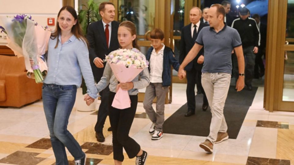 Fueron recibidos por Valdimir Putin.