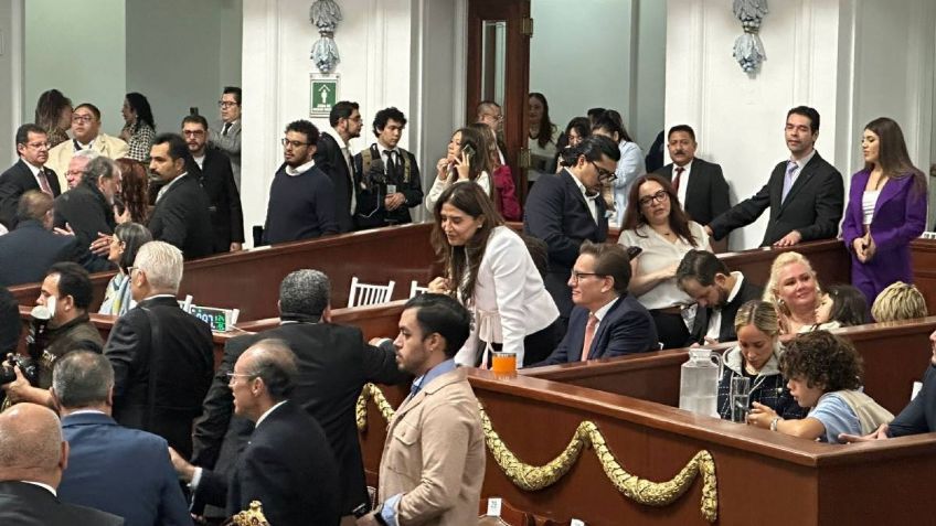 Inicia la III Legislatura del Congreso para el informe de AMLO