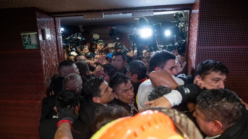 VIDEOS: así fue el momento en que los manifestantes ingresaron al Senado para oponerse a la reforma al Poder Judicial