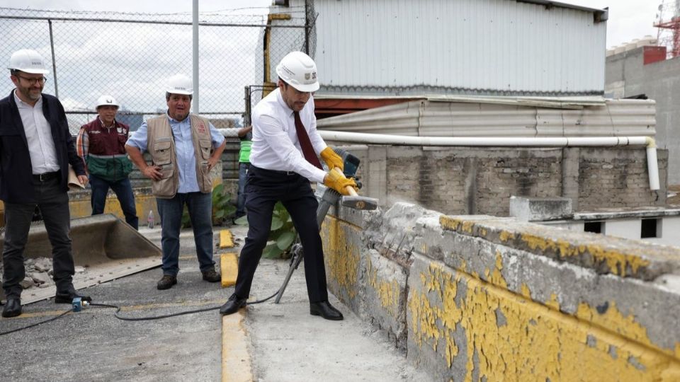 El jefe de Gobierno encabezó el inicio de la construcción