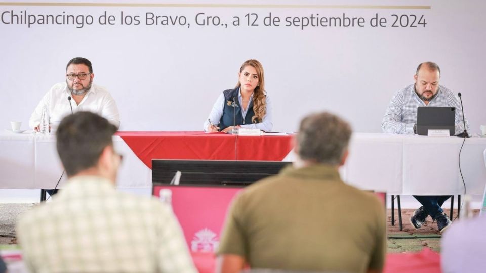 Evelyn Salgado Pineda reafirmó el total compromiso y cooperación para seguir apoyando en la búsqueda de los normalistas.