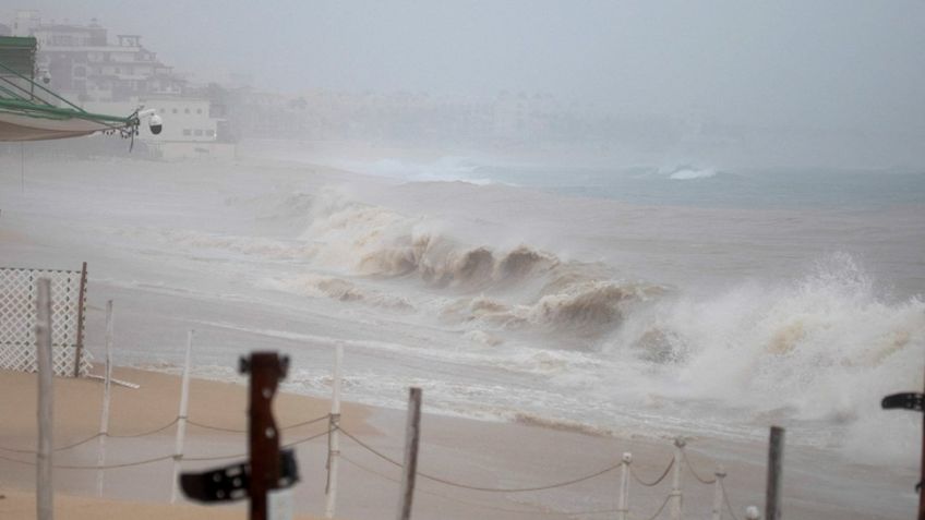 "Ileana" toca tierra en Sinaloa; sigue la trayectoria de la tormenta tropical que dejará lluvias torrenciales en cinco estados