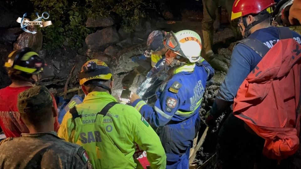 Continúan las labores de búsqueda y rescate.