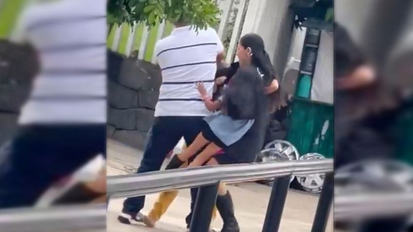 Captan pelea entre madre y padre por la custodia de su hija afuera del tribunal, hasta las suegras se metieron