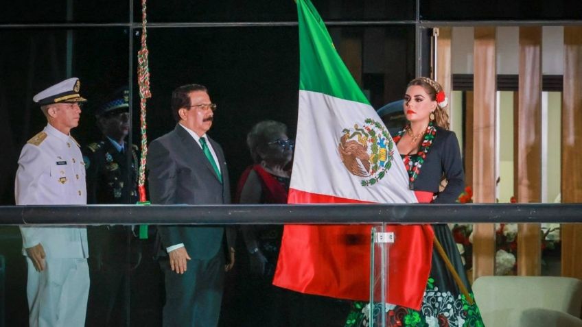 Evelyn Salgado celebra el Grito de Independencia en la Casa del Pueblo