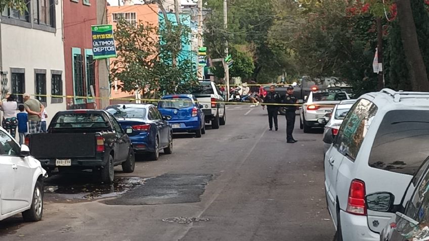 Asesinan a tiros, en presunto ataque directo, a dos personas en Peralvillo