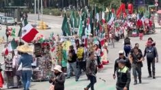 Desfilan carritos con banderas y adornos para las fiestas patrias en CDMX