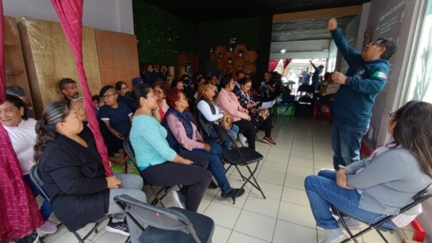 Capacitan en Protección Civil a vecinos de Praderas de San Mateo en Naucalpan, ante posible emergencia