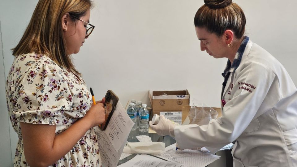 Médicos del IMSS Bienestar realizan jornada de salud a empleados de El Heraldo Media Group.