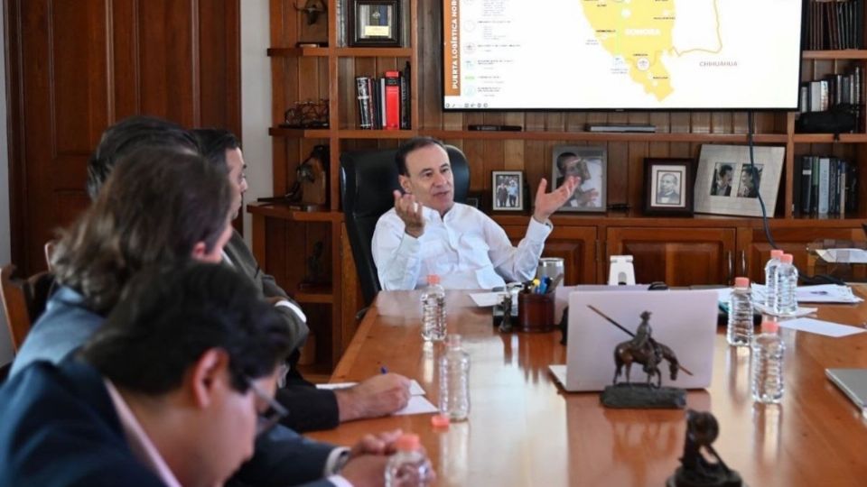 El gobernador Durazo Montaño resaltó que en los siguientes tres años de su gestión se intensificará la promoción del Puerto de Guaymas como un punto de salida de productos tanto de Chihuahua como Estados Unidos hacia países del Pacífico