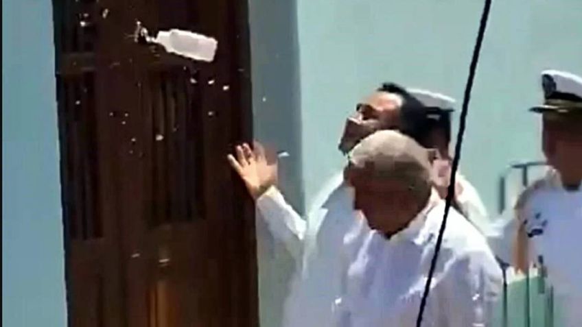 AMLO rechaza actuar contra quien le aventó una botella en Veracruz