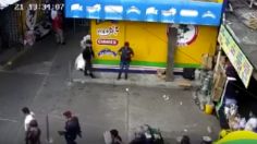 VIDEO: atrapan a dos delincuentes en un mercado y hacen justicia por sus propias manos