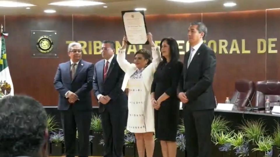 Recibe constancia como Jefa de Gobierno electa