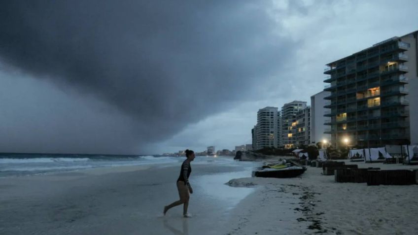 Huracán Helene: ¿A qué hora se convertirá en categoría 3 frente a costas mexicanas?