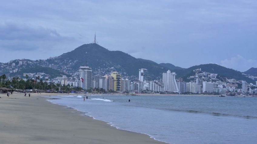 José Luis Smithers aclara que no se registraron actos de rapiña en Acapulco tras paso de John