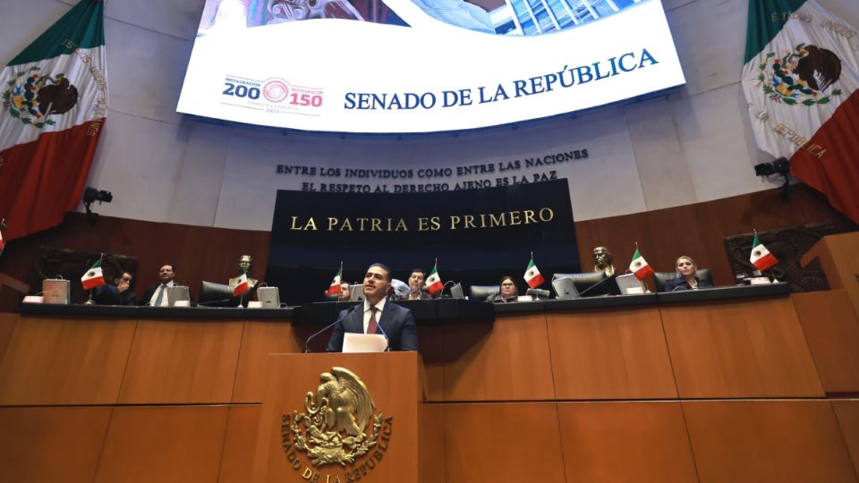 El senador Omar García Harfuch durante la discusión de las reformas en materia de Guardia Nacional en la Cámara Alta