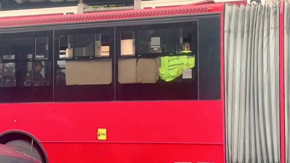 Metrobús de Línea 1 del Metro donde un hombre falleció